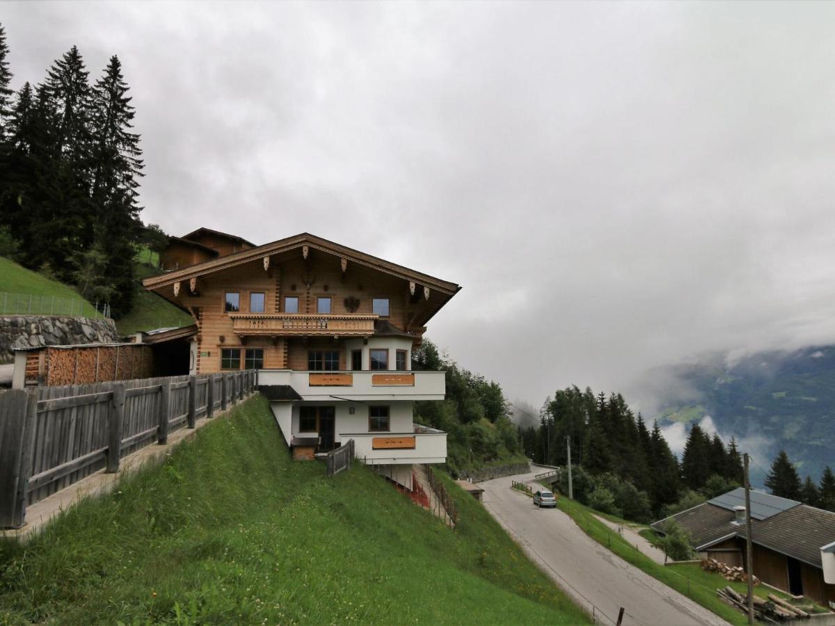 Holiday Flat Schoeser, Fuegen Fugenberg Bagian luar foto