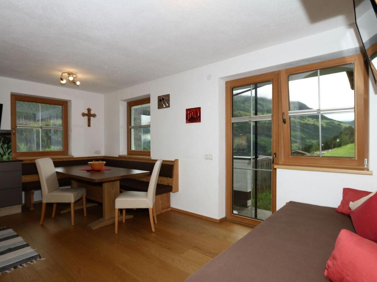 Holiday Flat Schoeser, Fuegen Fugenberg Bagian luar foto