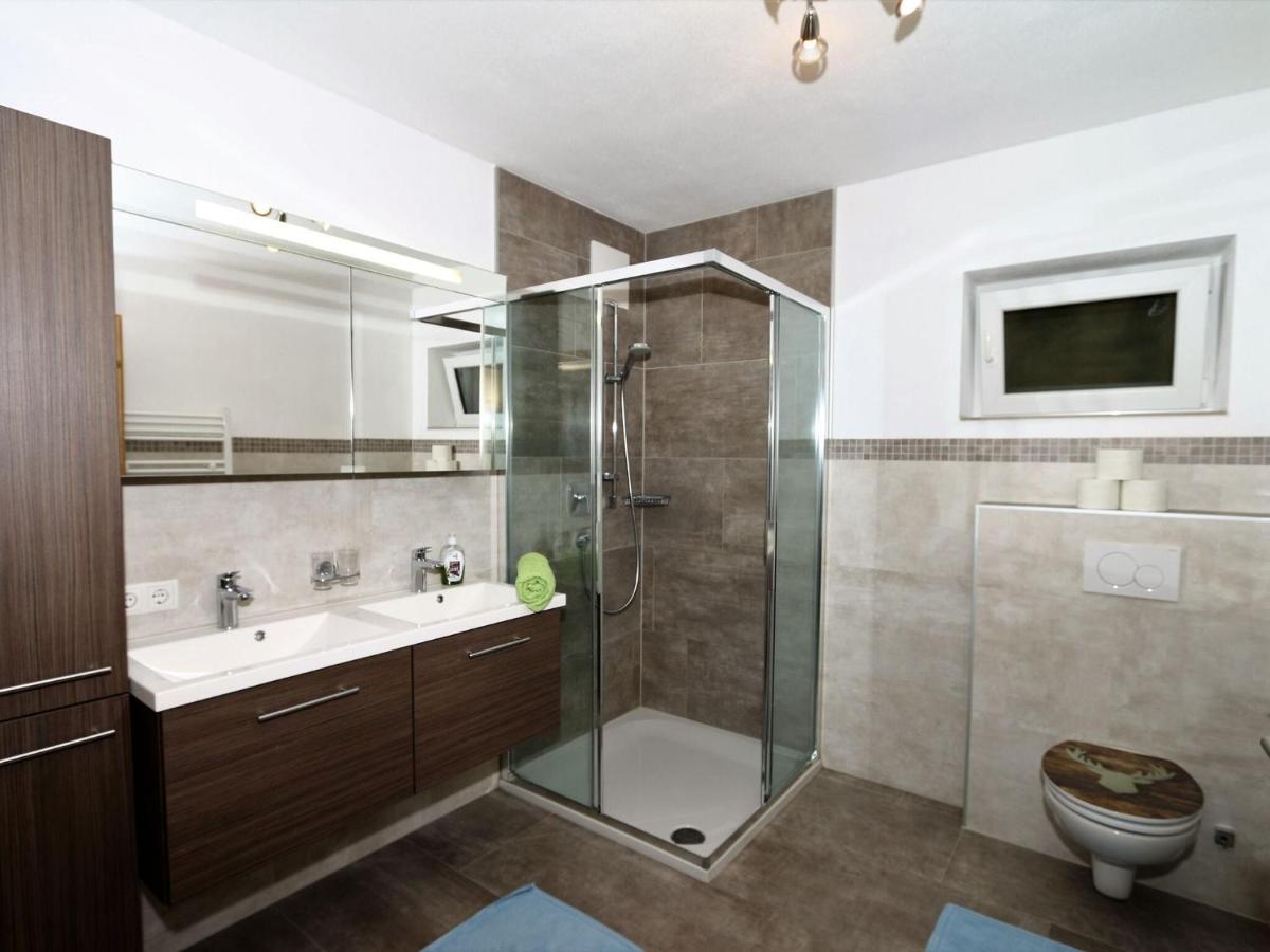 Holiday Flat Schoeser, Fuegen Fugenberg Bagian luar foto